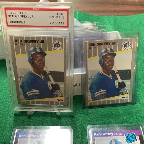 Baseball cards - Picture 2 of 3